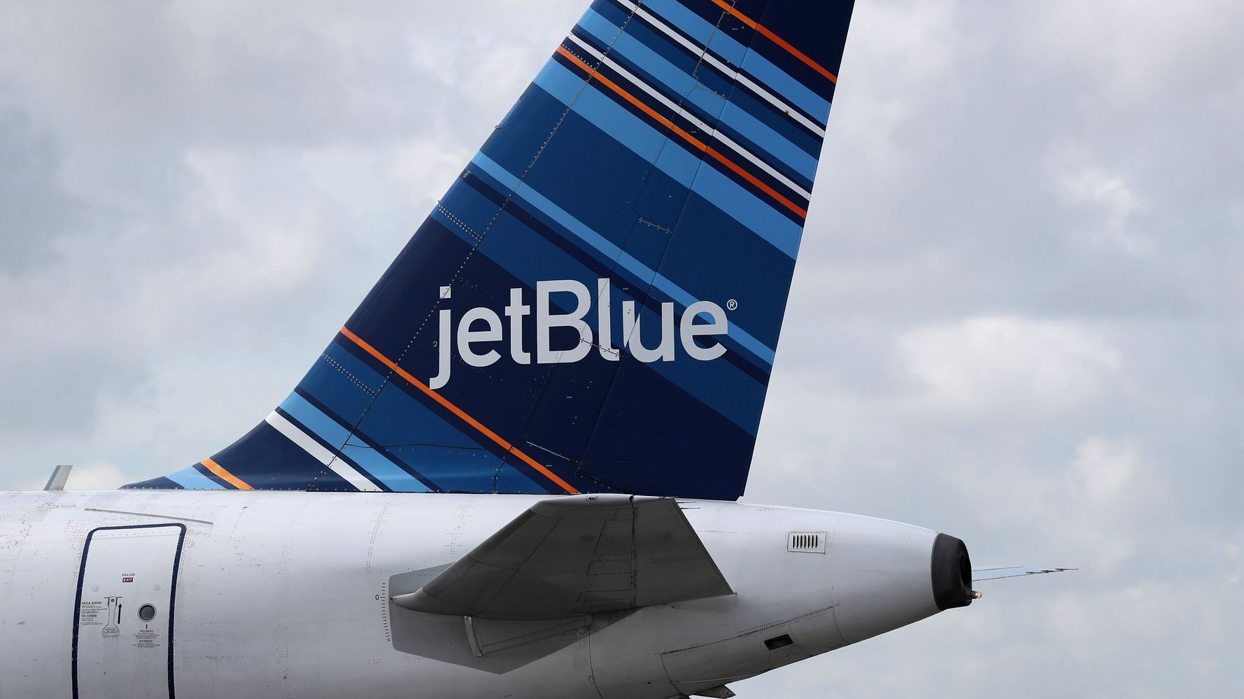 JetBlue To Offer At-Home COVID-19 Tests For Travelers With
Upcoming Flights 1