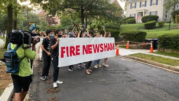 D.C. police say young man killed by officer "brandished a
firearm" 1