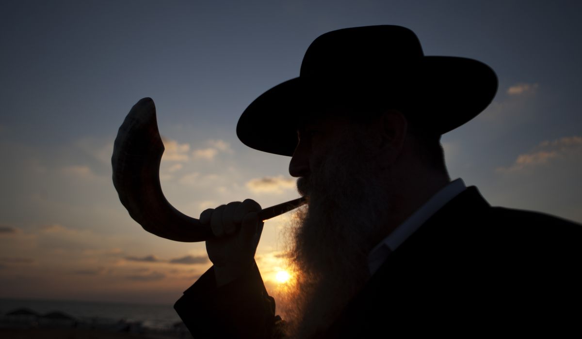 Los Angeles County Rosh Hashanah coronavirus crackdown spurs
backlash 1