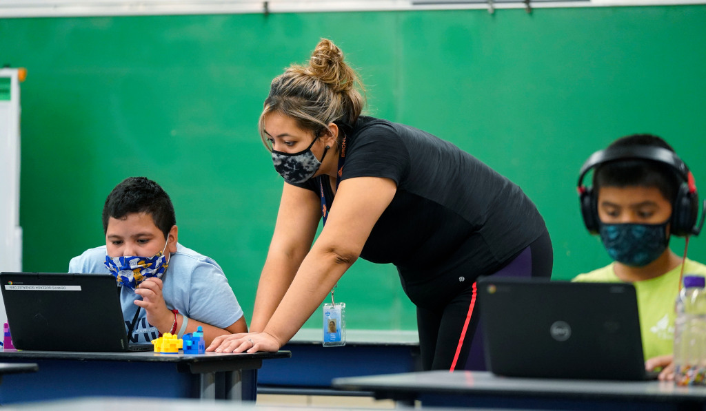 Denver Public Schools on track for in-person classes despite
rise in local COVID-19 cases 1