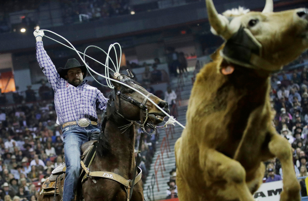 National Finals Rodeo moves from Vegas to Texas due to
coronavirus 1
