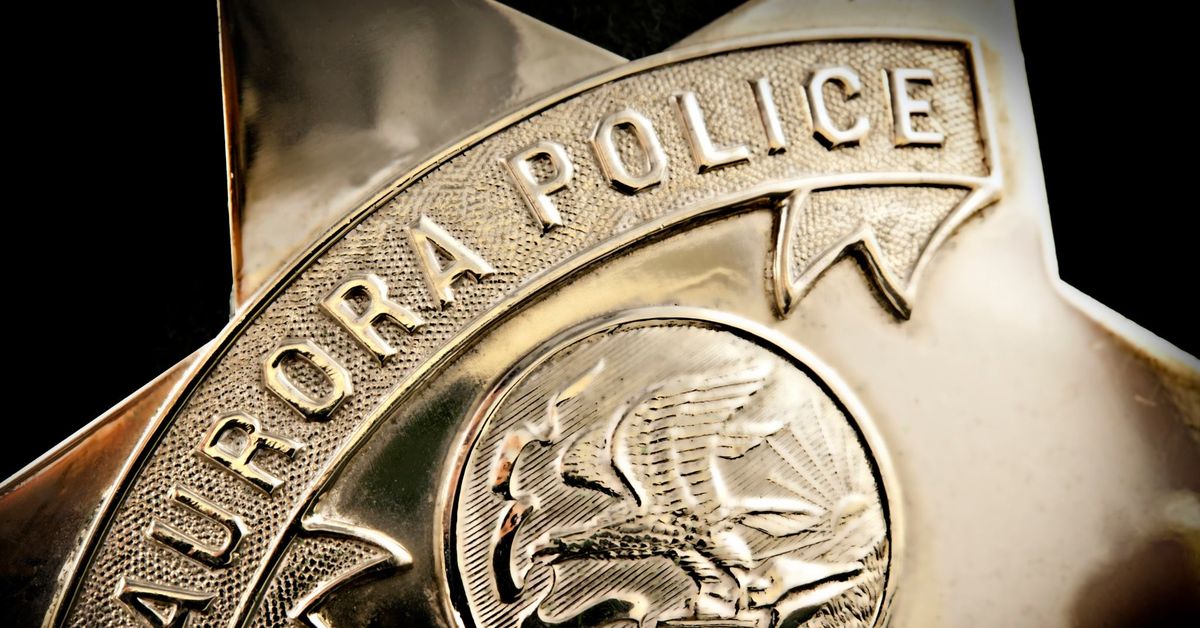 Aurora cop fatally shoots dog that charged at officers:
police 1