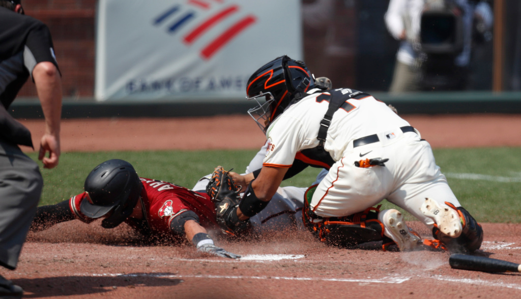 Giants bring an Opening Day starter back to roster as
Chadwick Tromp hits injured list 1