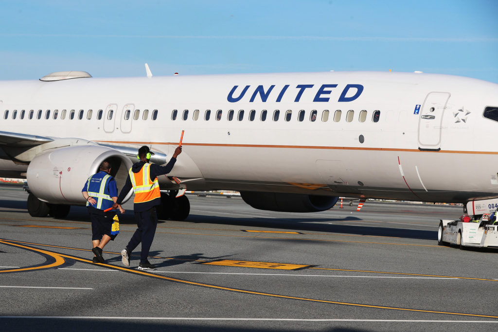 United to offer $250 coronavirus tests on flights to
Hawaii 1