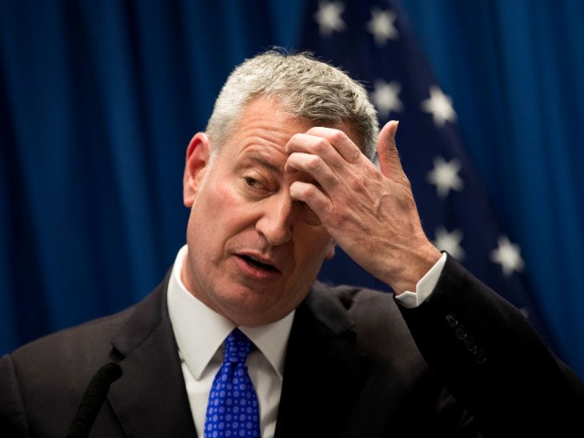 NYC Principals Union Issues No Confidence Vote over Mayor
Bill de Blasio's Handling of Schools Reopening 1