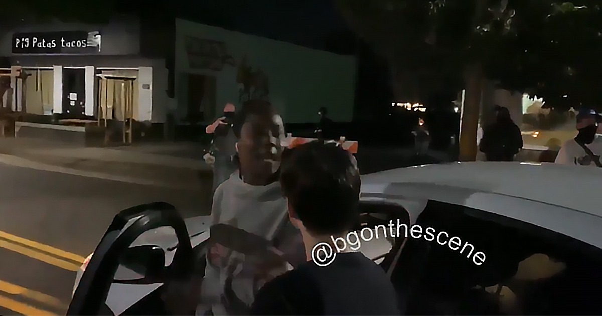 VIDEO: Black Woman Tells Portland Rioters She’s ‘Tired of
Y’all,’ Orders Them to Clean Their Mess 1