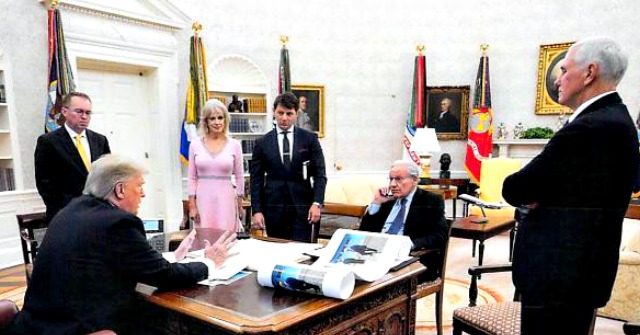 Donald Trump Tells Bob Woodward He Played Down Threat of
Coronavirus to Avoid Panic 1