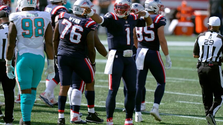 What NFL experts are saying about the Patriots' win over the
Dolphins 1