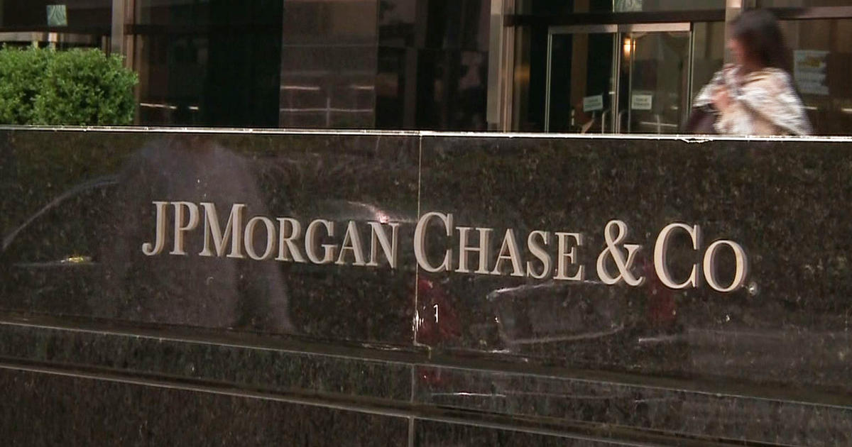 JPMorgan fires employees over possible coronavirus aid
fraud 1 JPMorgan fires employees over possible coronavirus aid
fraud 1