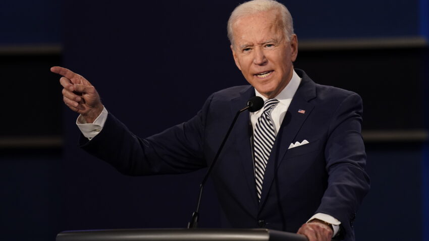 Debate Takeaways: An acrid tone from the opening
minute 1