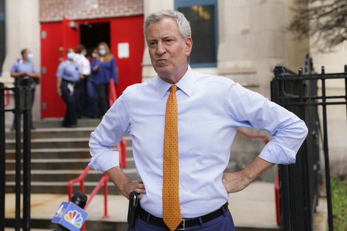 Coronavirus and NYC’s fiscal crisis turned Mayor de Blasio
from labor hero to total zero 1 Coronavirus and NYC’s fiscal crisis turned Mayor de Blasio
from labor hero to total zero 1