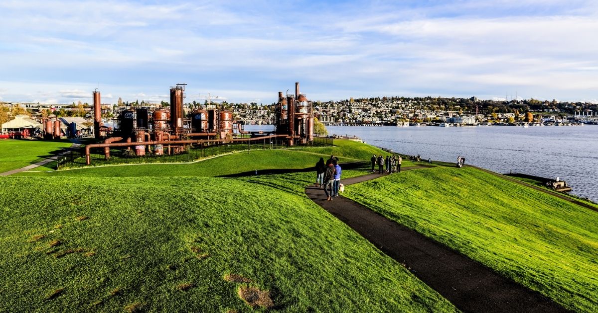 Seattle Cites COVID Policy for Preventing Prayer Meeting,
Still Allows Massive Protests 1