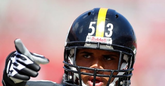 Steelers' Maurkice Pouncey Wears Name of Slain Police
Officer on Helmet 1