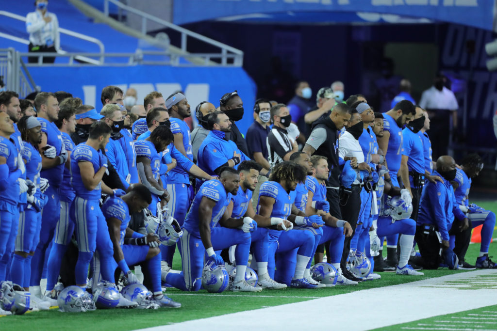 Donald Trump: Football Ratings Way Down Because of National
Anthem Protests 1
