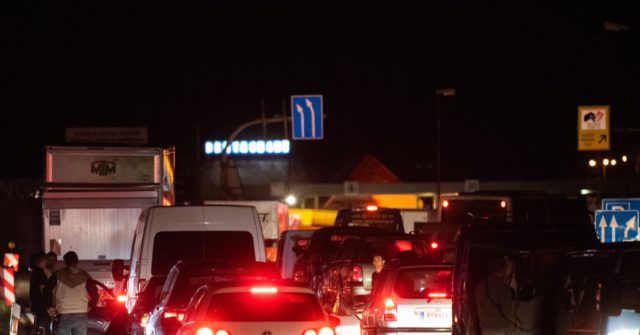 Hungary Shuts Borders over Coronavirus Spike -- EU
Immediately Criticises 1