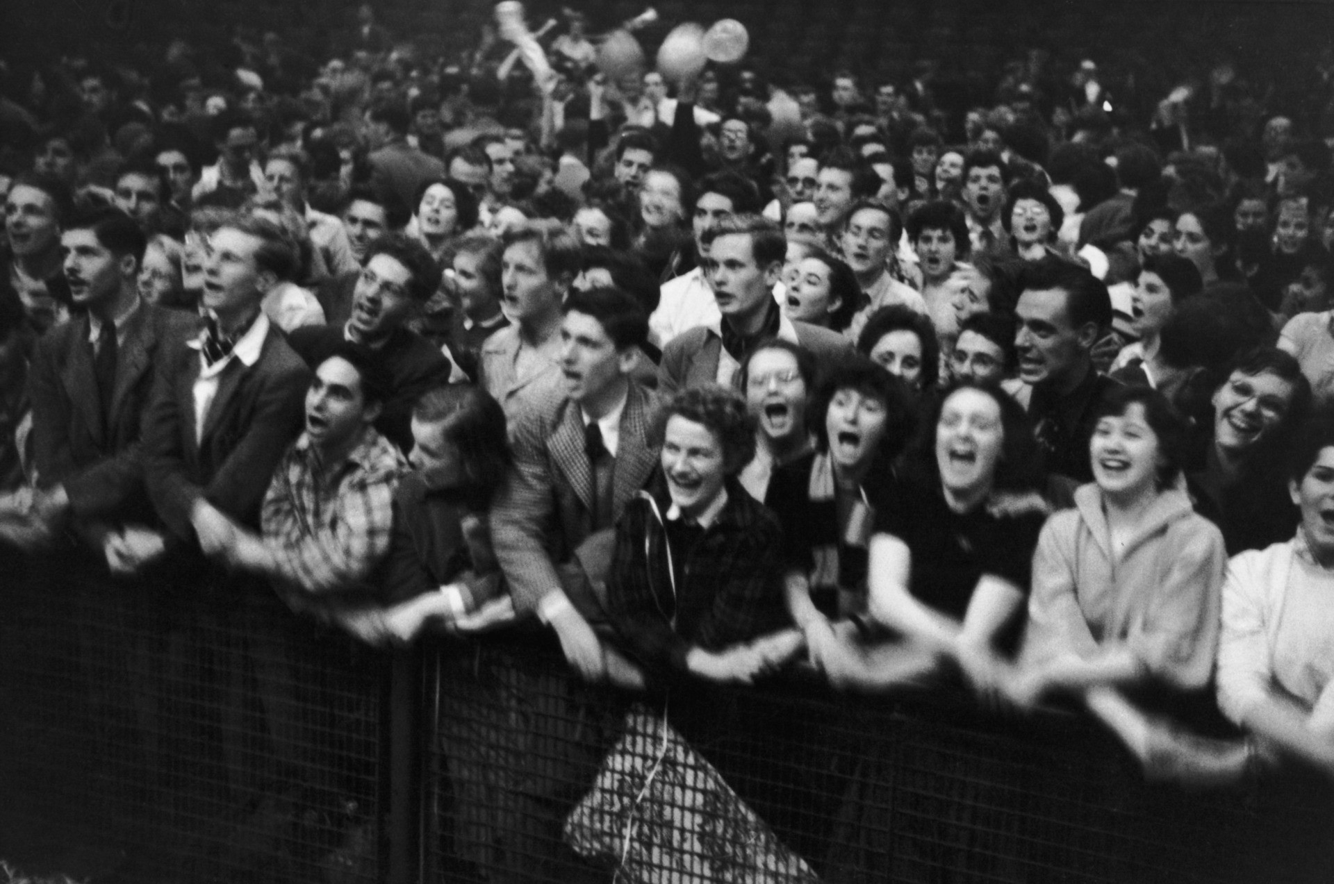 BBC's U-Turn: Patriotic British Songs Will Be Sung at 'Last
Night' Concert After All 1