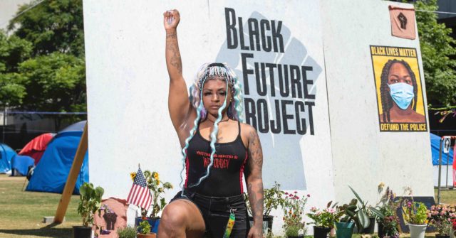 LASD Clears 'Encampment' Near City Hall; Protesters Claim
'Retaliation' 1