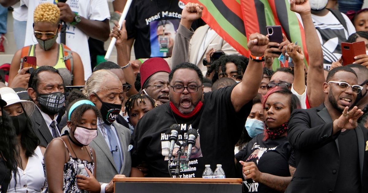 Leader in Kenosha Racial Justice Protests Has History of
Anti-Black Racism, Anti-Semitism 1