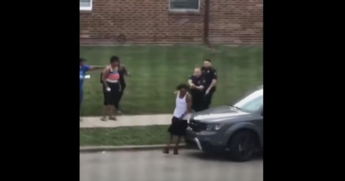 Desperate mother reportedly made plea to officers moments
before Jacob Blake shooting 1