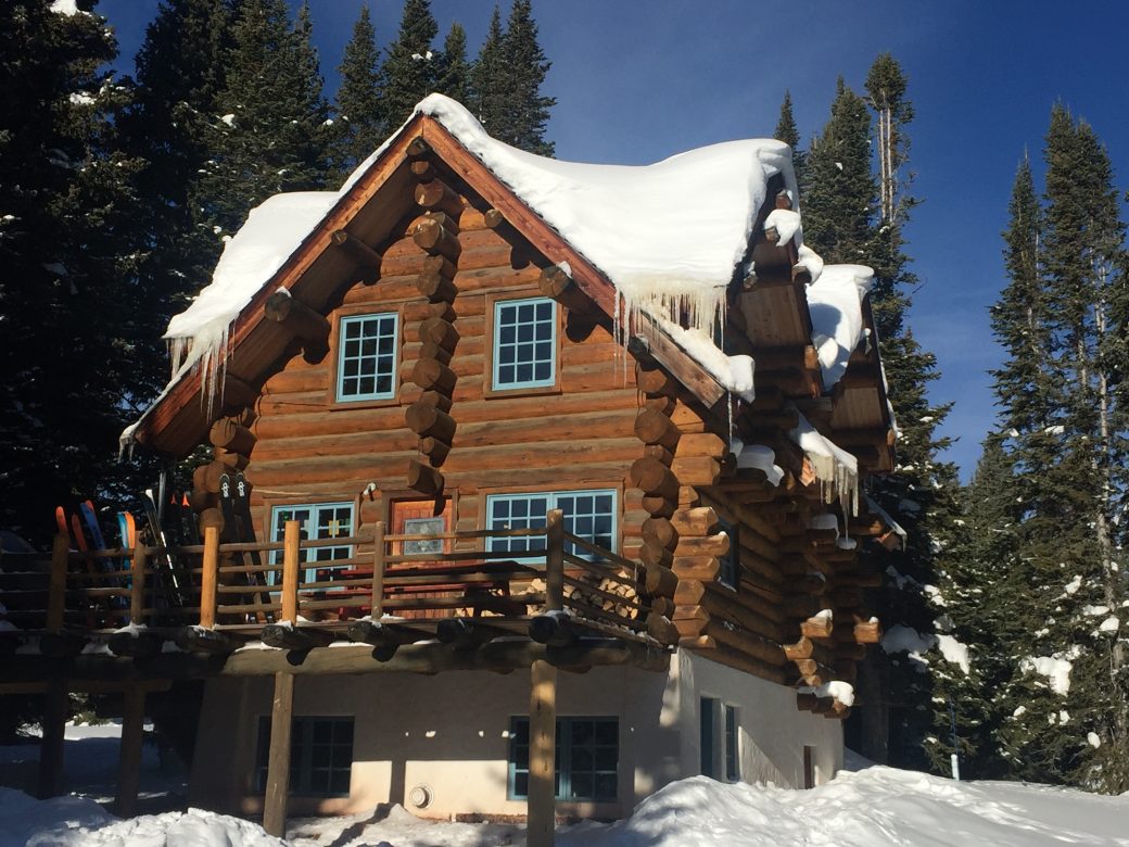 Three dozen backcountry huts pause reservations for this
winter while navigating COVID-19 concerns 1