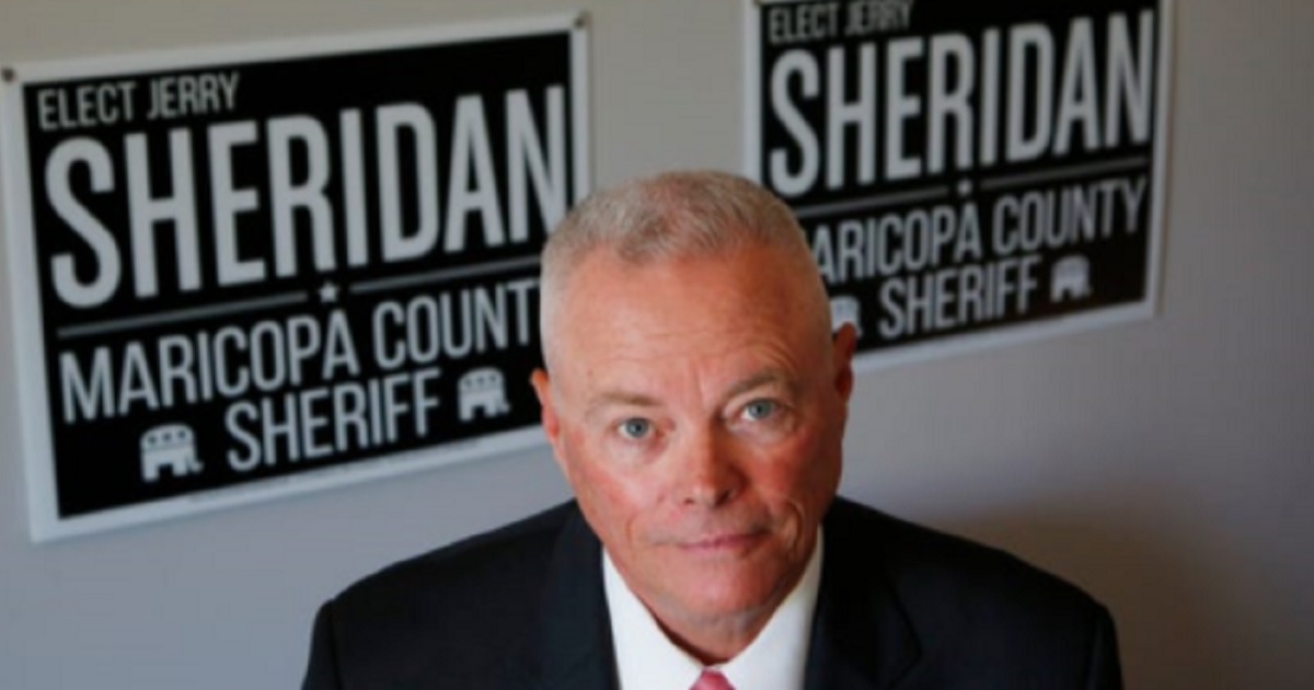 GOP sheriff candidate: I will line up 'jail buses' to arrest
rioters 1