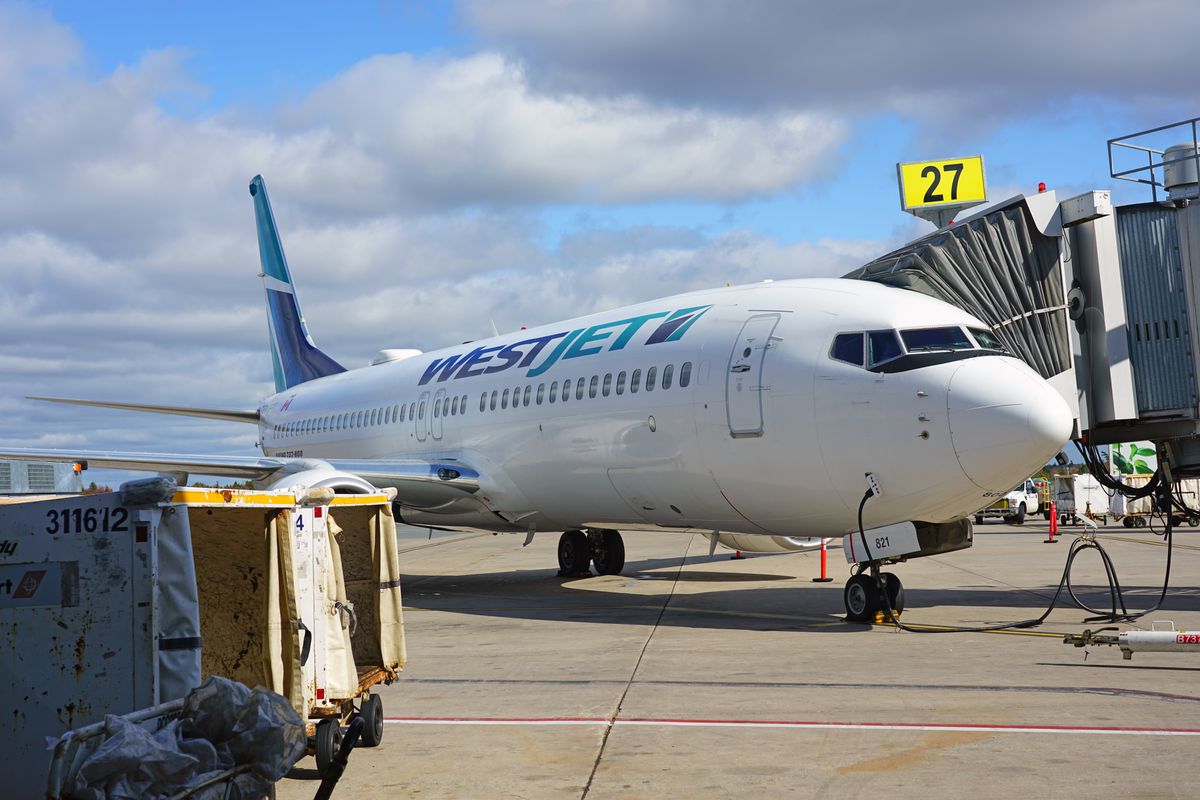 WestJet cancels Calgary-Toronto flight after dispute with
family over toddler’s mask 1 WestJet cancels Calgary-Toronto flight after dispute with
family over toddler’s mask 1
