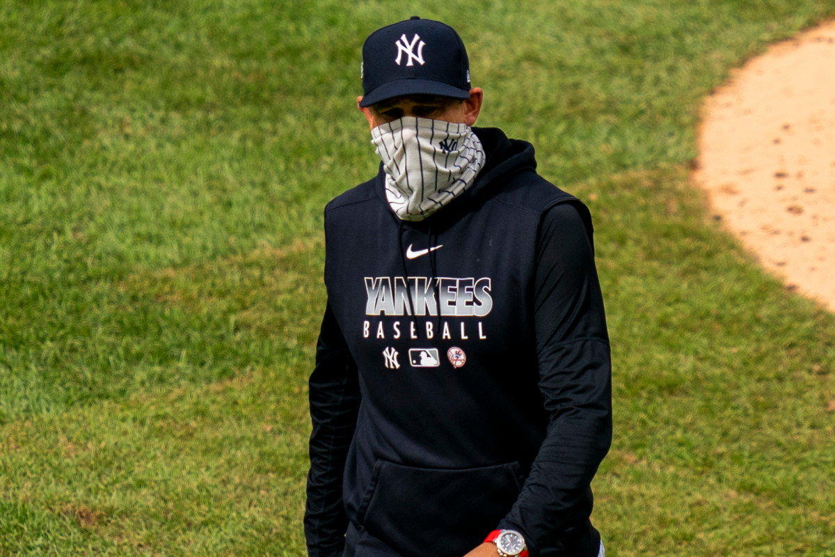 MLB playoff contenders to enter quarantine before season
ends 1
