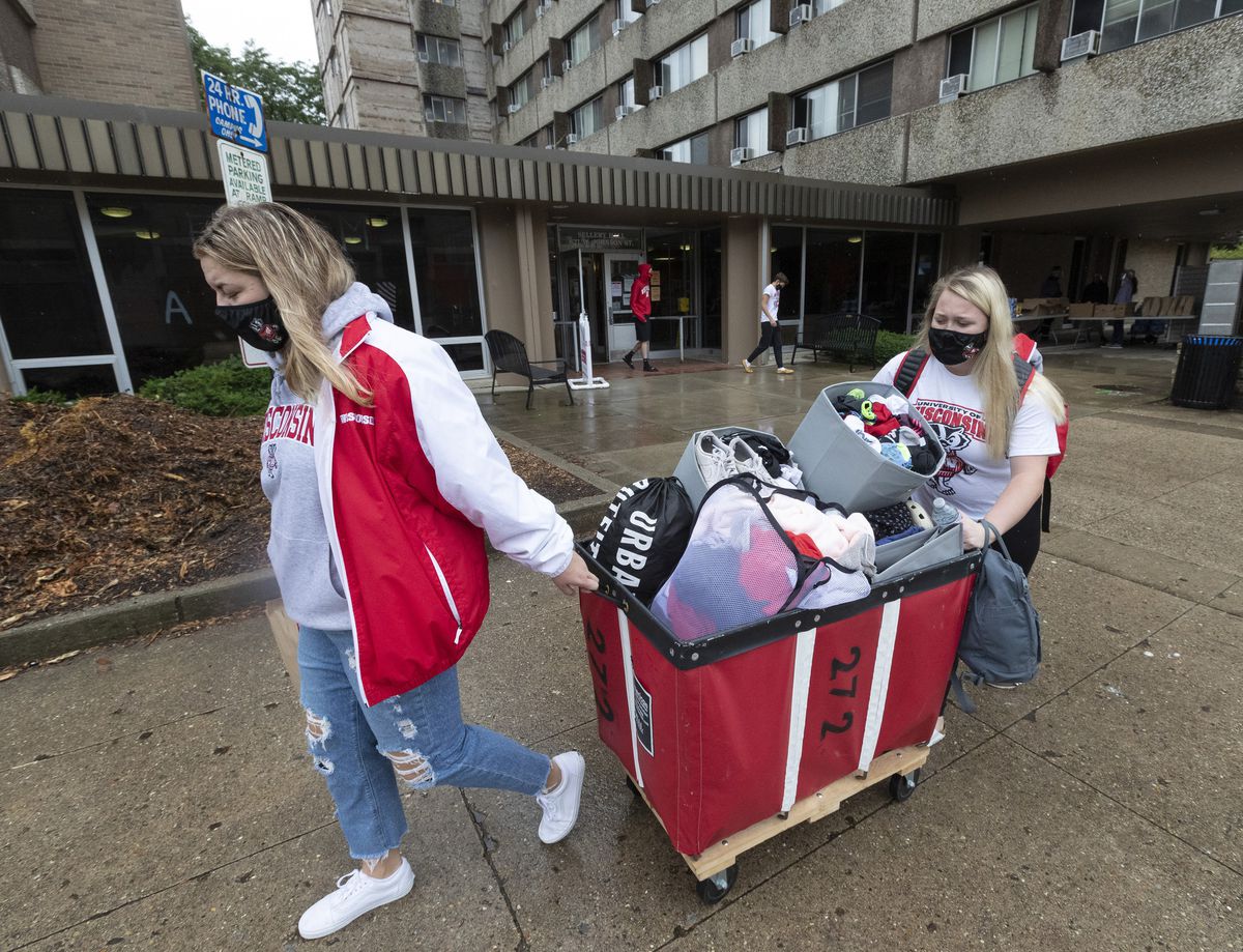 COVID-19 cases have plummeted at Notre Dame since a two-week
campus shutdown. Can that work for other universities struggling to
contain the virus’s spread? 1