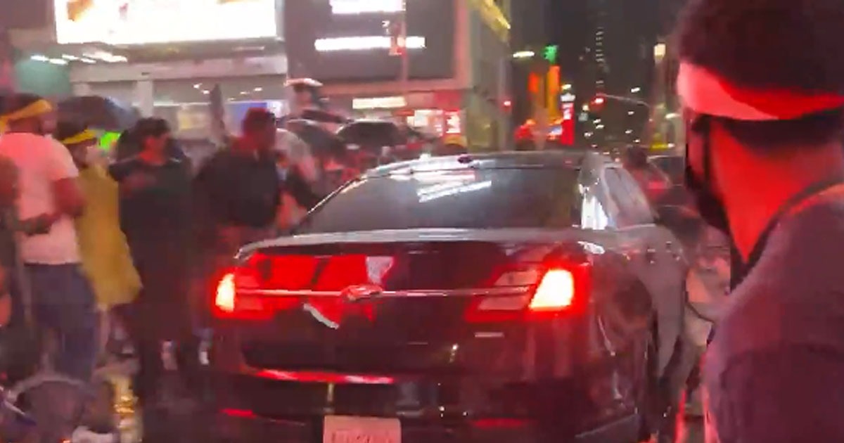 VIDEO: Motorist Drives Through Black Lives Matter Protesters
Blocking Road in Times Square 1