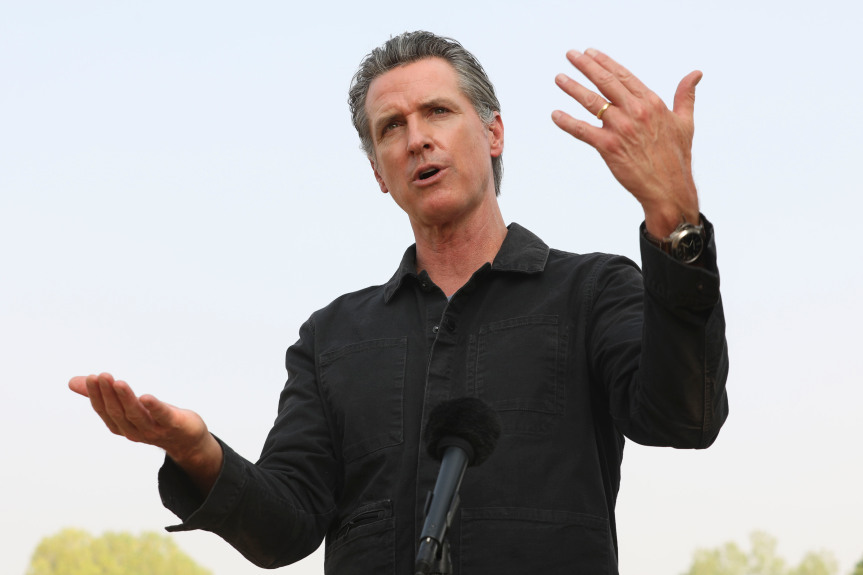 Coronavirus: Gavin Newsom says California has no
restrictions preventing Pac-12 football’s restart 1