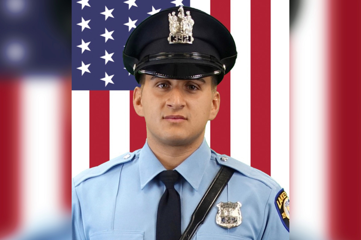 NJ cops in isolation after COVID-19 exposure at officer’s
funeral 1
