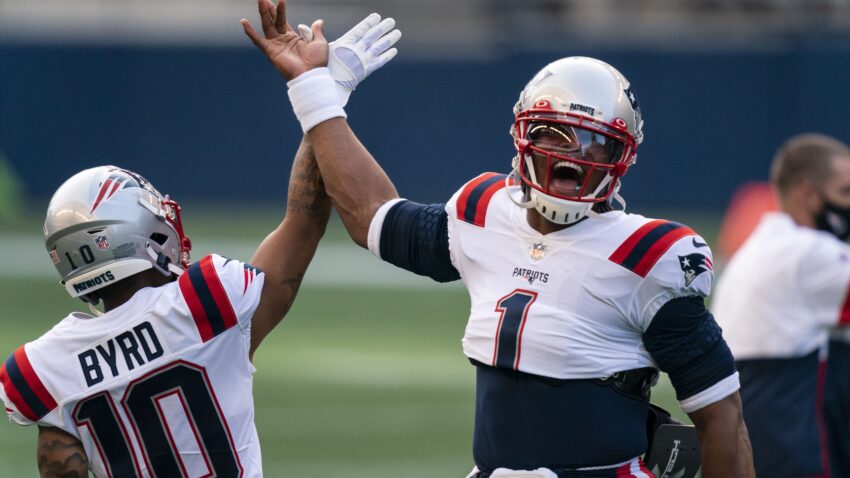 Patriots receiver Damiere Byrd learning alongside
ex-Panthers teammate Cam Newton 1