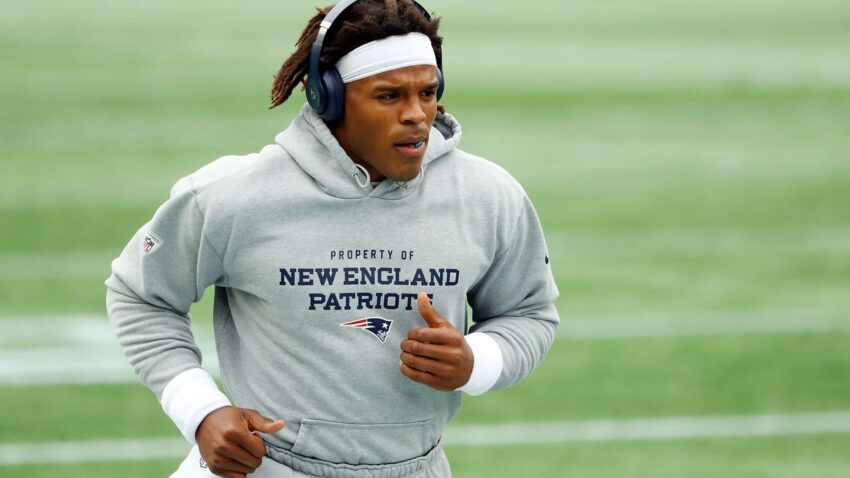 What Cam Newton had to say after the Patriots beat the
Raiders 1