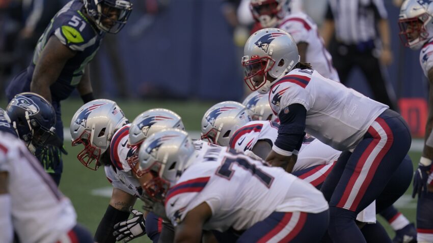 What NFL experts are saying about Sunday’s Patriots-Raiders
game 1