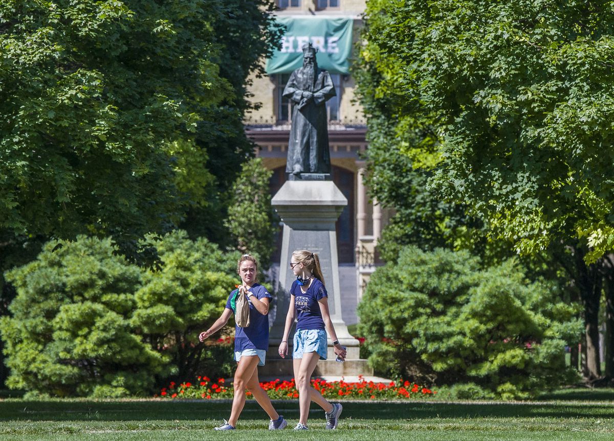 Universities are suspending students who party without masks
and flout social distancing: ‘If you don’t abide by the rules,
there’s no place for you here’ 1 Universities are suspending students who party without masks
and flout social distancing: ‘If you don’t abide by the rules,
there’s no place for you here’ 1