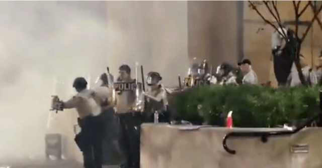 Breonna Taylor Protesters Set Fire to Hall of Justice, Other
Sites Around Louisville 1