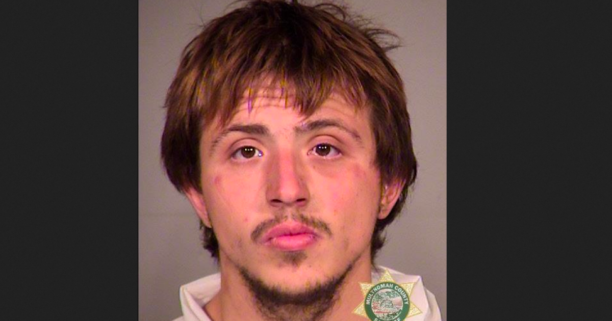 Portland ANTIFA Militant Charged With Attempted Murder for
Molotov Cocktail Attack on Police Officers – Charges
Dropped! 1