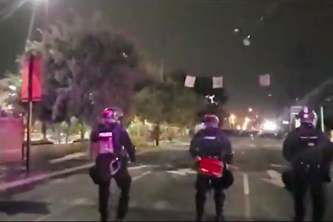 BREAKING: FBI SWAT Team Moves in After TWO Louisville Police
Officers Shot During Breonna Taylor Riots 1
