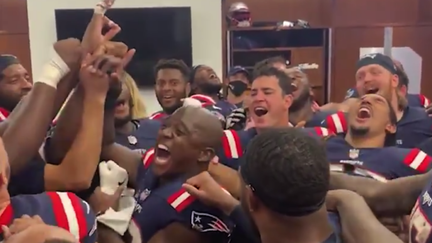 Video: Watch how the Patriots celebrated their win over the
Raiders 1