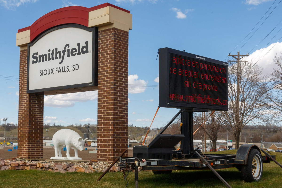 Smithfield Foods faces fine for not protecting workers from
COVID-19 1