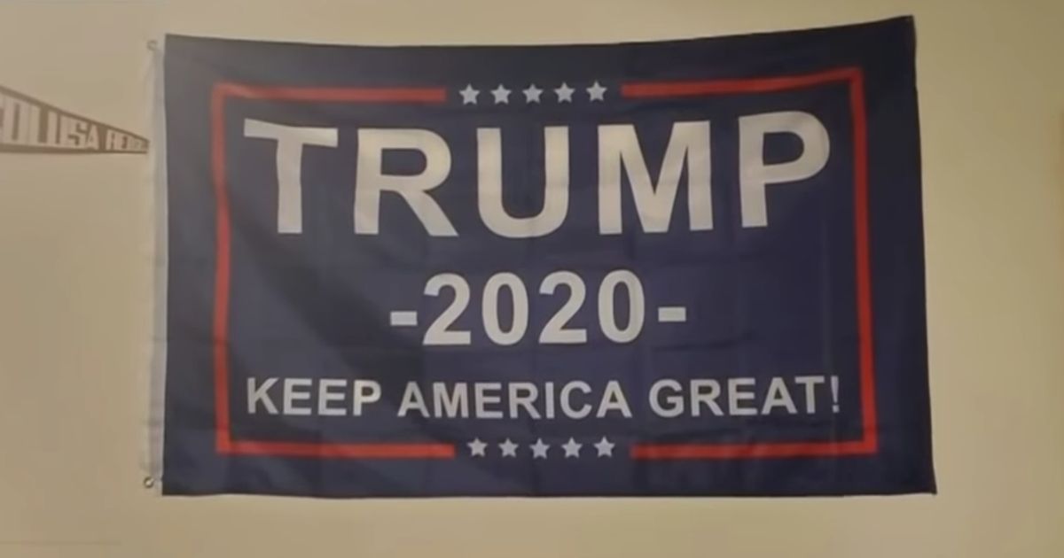Teacher Gives Student 15 Seconds To Take Down Trump Flag or
He’ll Be Kicked Out of Class 1