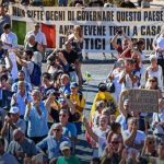 Thousands Gather in Rome to Protest ‘Health
Dictatorship’ 10