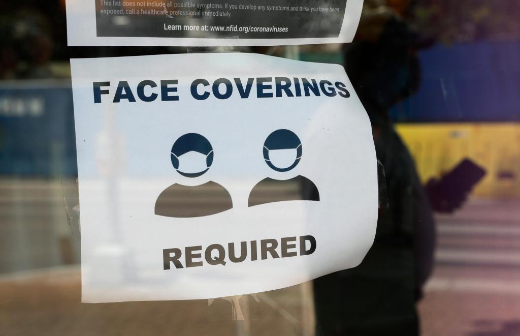 As coronavirus cases drop, governors may gamble on bars.
Again. 1