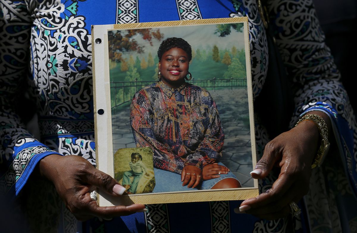 Texas police officer charged with assault for 2019 fatal
shooting of schizophrenic Black woman 1