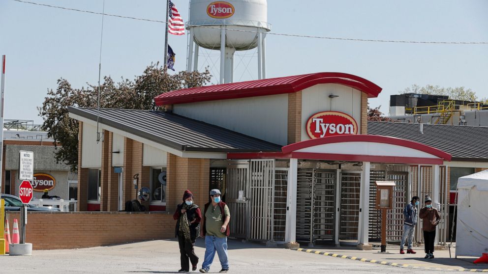 Tyson Foods to open medical clinics at some meat
plants 1
