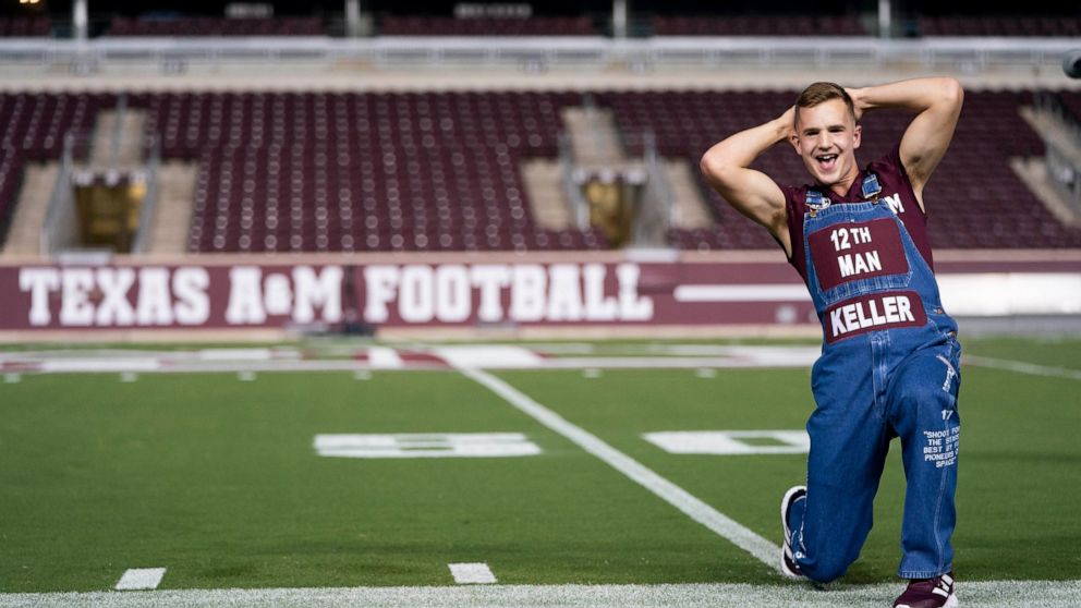 COVID-19 forces Texas A&M to keep fans out of
Midnight Yell 1