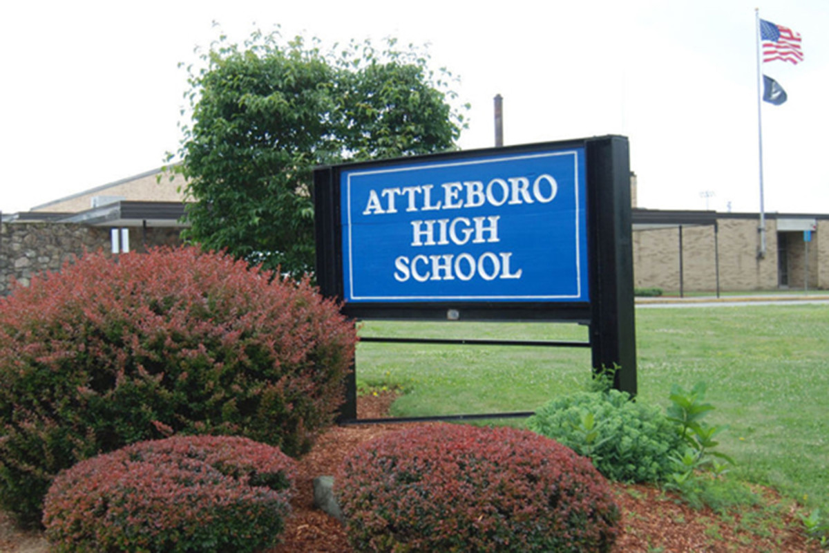 Parents knowingly sent coronavirus-positive child to school:
reports 1