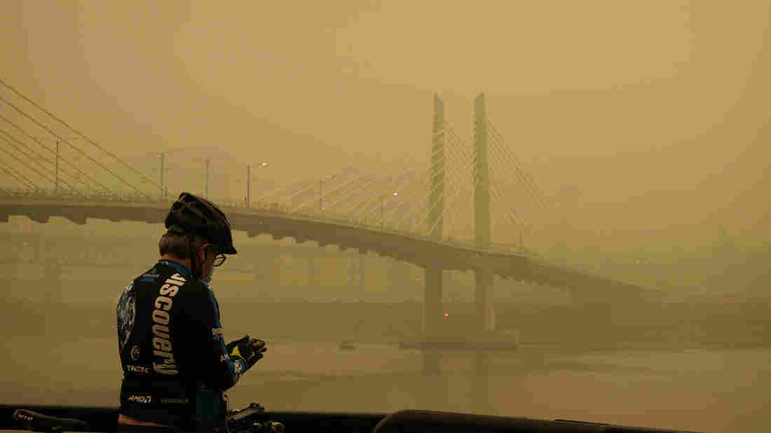 'It's A Bit Surreal': Oregon's Air Quality Suffers As Fires
Complicate COVID-19 Fight 1