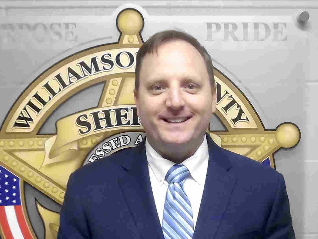 Texas Sheriff Charged With Destroying Evidence In
Officer-Related Death 1