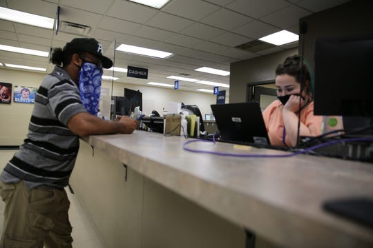 Meet the groups bailing protesters nationwide from jail.
They're demanding bail reform. 1